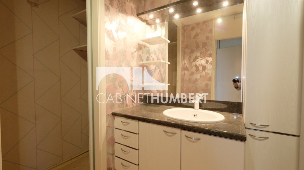 APPARTEMENT T4 A VENDRE - ST ETIENNE BERGSON - 83.32 m2 - 99 000 &euro;