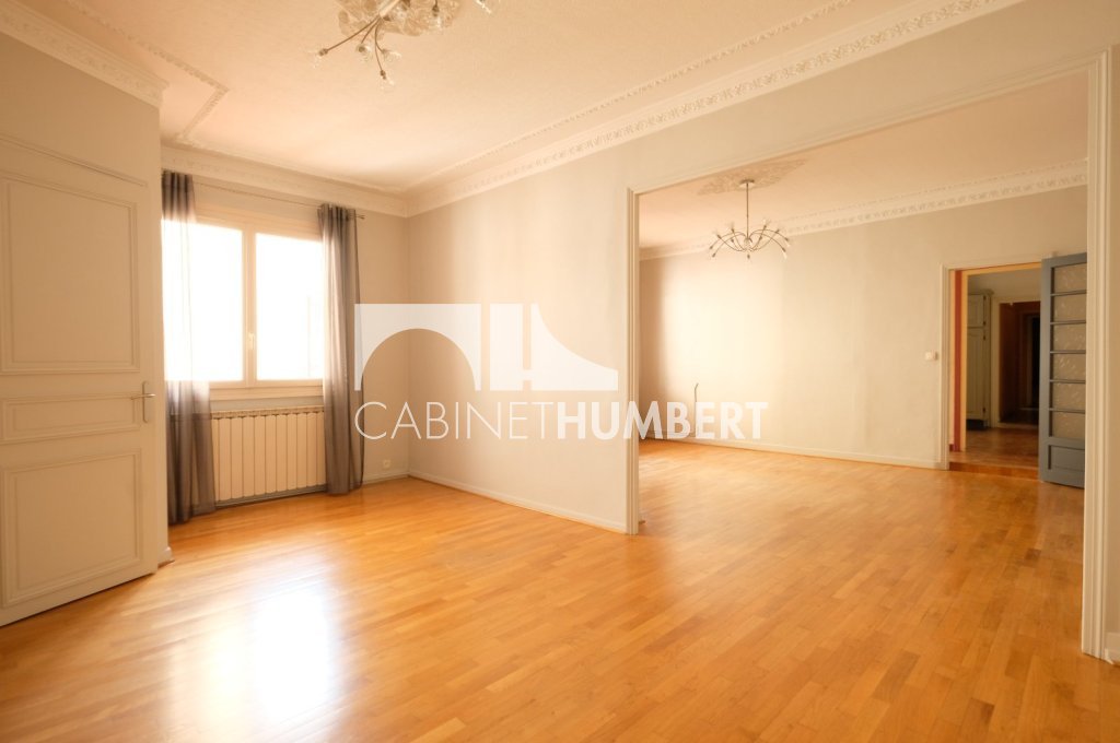 APPARTEMENT T4 A VENDRE - ST ETIENNE CENTRE VILLE - 96.01 m2 - 119 000 €