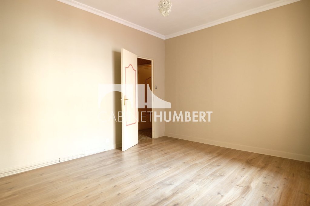 APPARTEMENT T4 A VENDRE - ST ETIENNE CENTRE VILLE - 96.01 m2 - 119 000 €