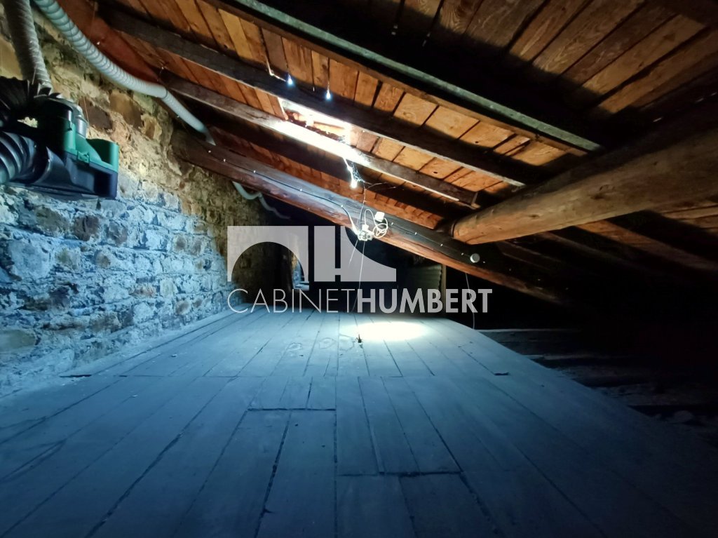 APPARTEMENT T4 A VENDRE - ST ETIENNE CENTRE VILLE - 96.01 m2 - 119 000 €