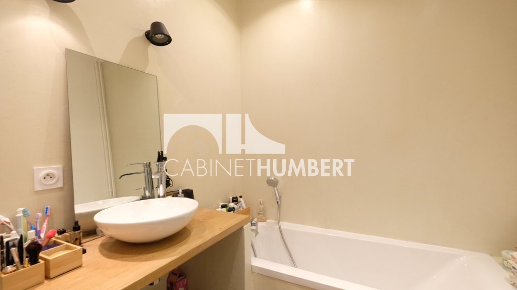 APPARTEMENT T4 A VENDRE - ST ETIENNE CENTRE VILLE - 94.14 m2 - 159000€