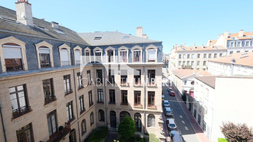 APPARTEMENT T4 A VENDRE - ST ETIENNE CENTRE VILLE - 94.14 m2 - 159000€