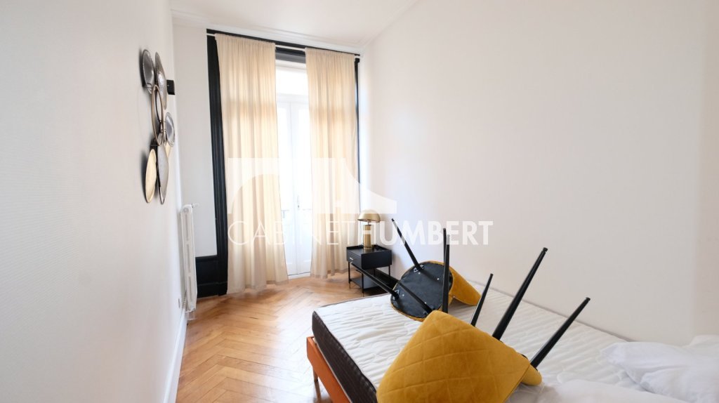 APPARTEMENT T4 A VENDRE - ST ETIENNE CENTRE VILLE - 83.12 m2 - 109000€