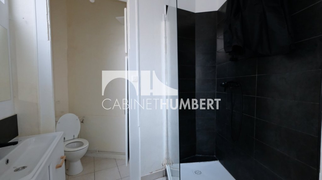 APPARTEMENT T4 A VENDRE - ST ETIENNE CENTRE VILLE - 83.12 m2 - 109000€