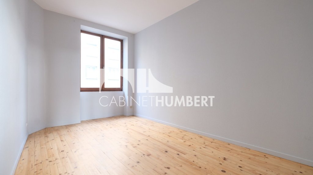 APPARTEMENT T4 A VENDRE - ST ETIENNE CENTRE VILLE - 98 m2 - 139�000�&euro;