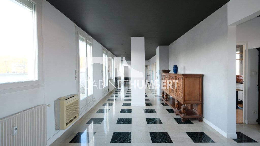 APPARTEMENT T4 A VENDRE - ST ETIENNE CENTRE VILLE - 154.85 m2 - 139�000�&euro;