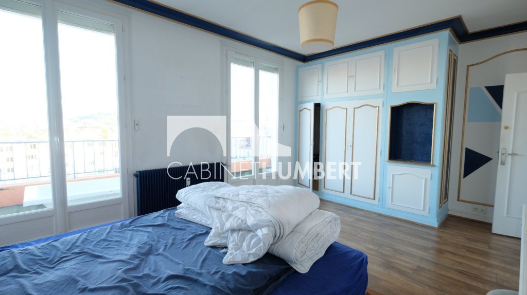 APPARTEMENT T4 A VENDRE - ST ETIENNE CENTRE VILLE - 154.85 m2 - 139�000�&euro;