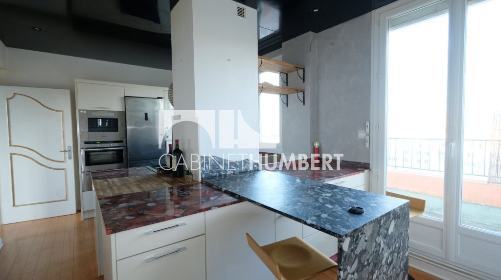 APPARTEMENT T4 A VENDRE - ST ETIENNE CENTRE VILLE - 154.85 m2 - 139�000�&euro;