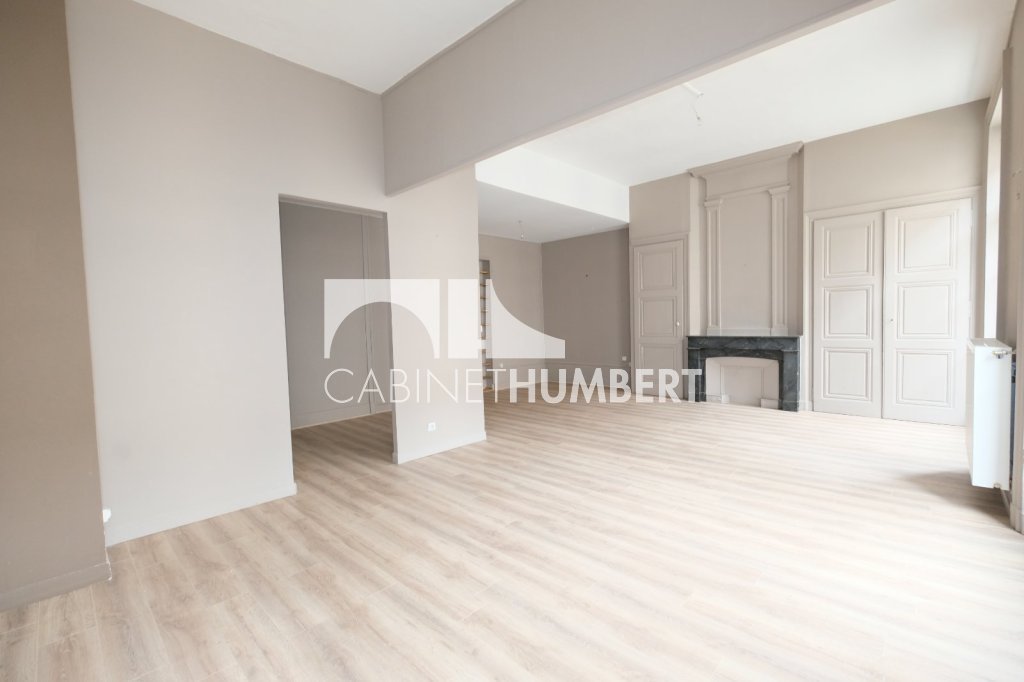 APPARTEMENT T4 A VENDRE - ST ETIENNE CENTRE VILLE - 99.05 m2 - 125�000�&euro;