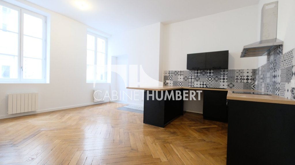 APPARTEMENT T4 A VENDRE - ST ETIENNE CENTRE VILLE - 100.64 m2 - 189�900�&euro;