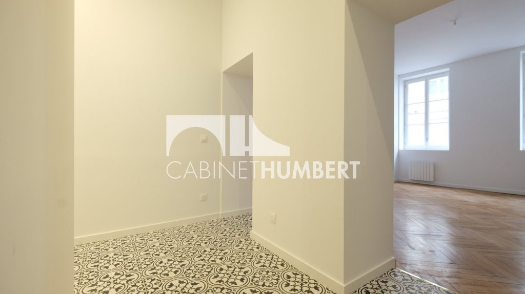 APPARTEMENT T4 A VENDRE - ST ETIENNE CENTRE VILLE - 100.64 m2 - 189 900 &euro;