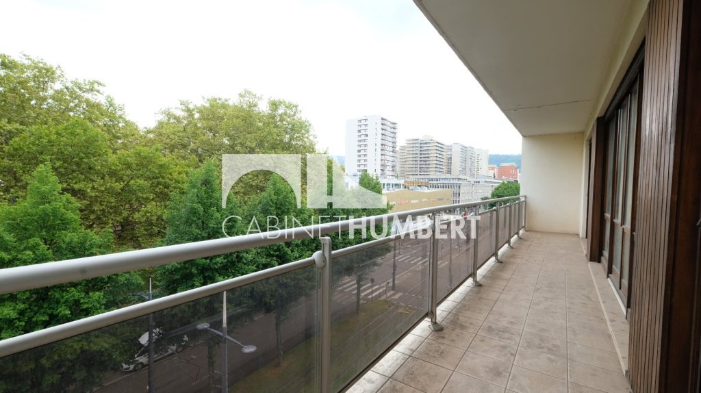 APPARTEMENT T4 A VENDRE - ST ETIENNE FACULTE / CENTRE DEUX - 100 m2 - 125000€