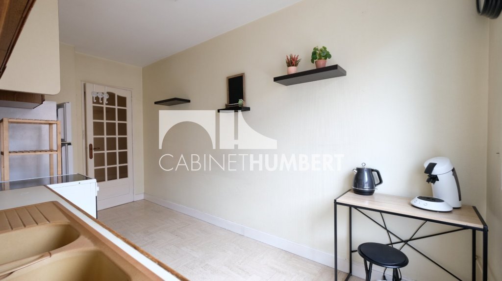 APPARTEMENT T4 A VENDRE - ST ETIENNE FACULTE / CENTRE DEUX - 100 m2 - 125000€