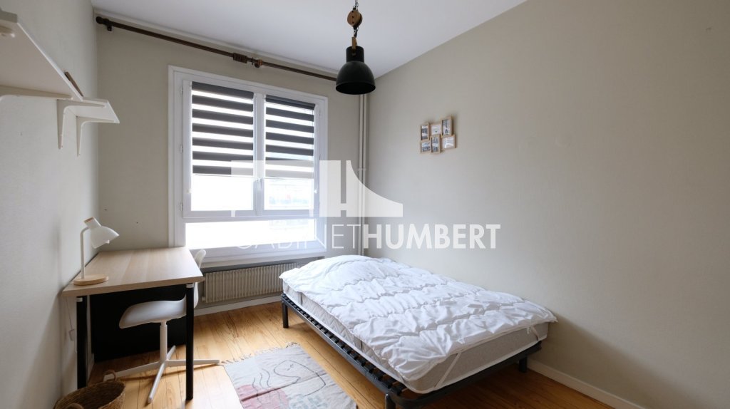 APPARTEMENT T4 A VENDRE - ST ETIENNE FACULTE / CENTRE DEUX - 100 m2 - 125000€