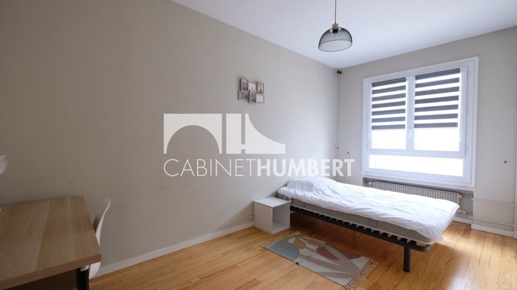 APPARTEMENT T4 A VENDRE - ST ETIENNE FACULTE / CENTRE DEUX - 100 m2 - 125000€