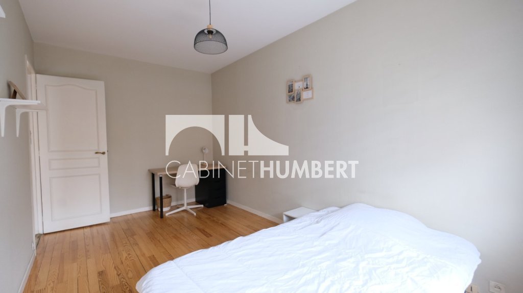 APPARTEMENT T4 A VENDRE - ST ETIENNE FACULTE / CENTRE DEUX - 100 m2 - 125000€