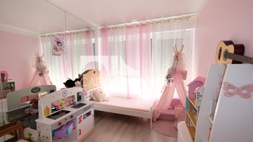 APPARTEMENT T4 A VENDRE - ST ETIENNE FACULTE / CENTRE DEUX - 98.11 m2 - 120000€