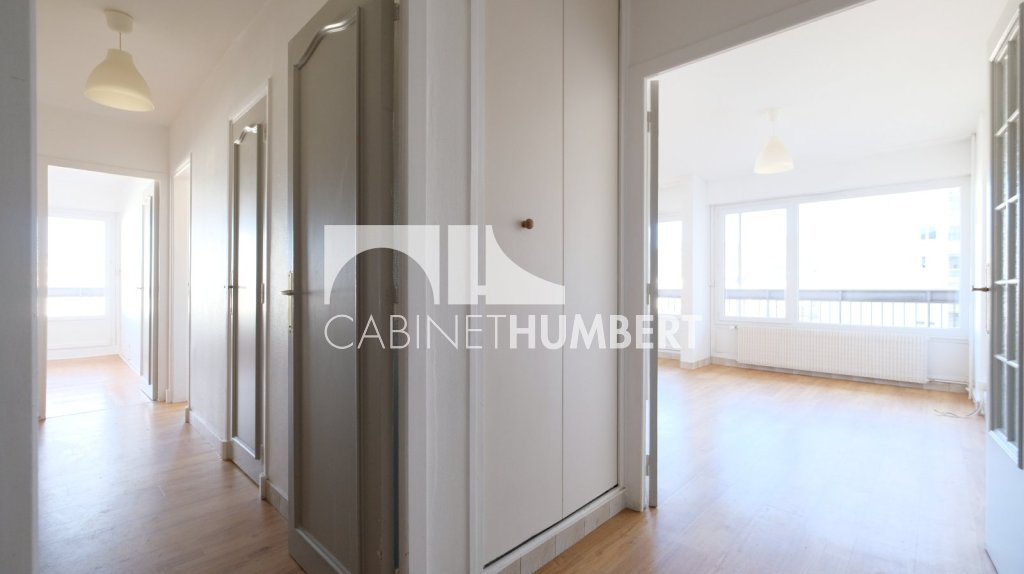 APPARTEMENT T4 A VENDRE - ST ETIENNE FACULTE / CENTRE DEUX - 91 m2 - 115�000�&euro;