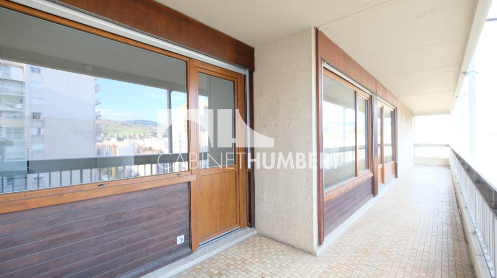 APPARTEMENT T4 A VENDRE - ST ETIENNE FACULTE / CENTRE DEUX - 91 m2 - 115�000�&euro;