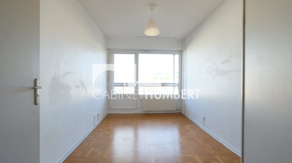APPARTEMENT T4 A VENDRE - ST ETIENNE FACULTE / CENTRE DEUX - 91 m2 - 115�000�&euro;