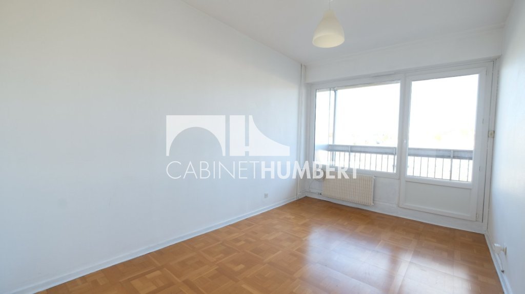 APPARTEMENT T4 A VENDRE - ST ETIENNE FACULTE / CENTRE DEUX - 91 m2 - 115�000�&euro;