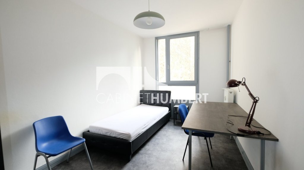 APPARTEMENT T4 A VENDRE - ST ETIENNE FAURIEL - 94.81 m2 - 109000€