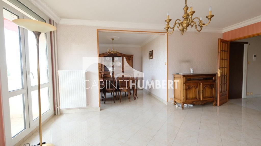 APPARTEMENT T4 A VENDRE - ST ETIENNE FAURIEL - 74.33 m2 - 109 000 €