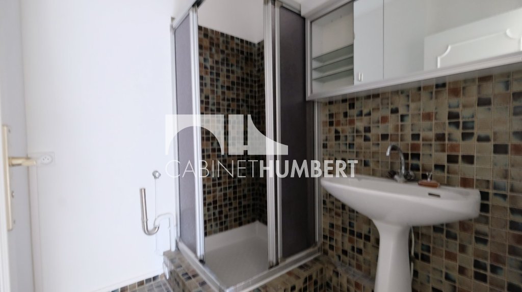 APPARTEMENT T4 A VENDRE - ST ETIENNE FAURIEL - 92.67 m2 - 155�000�&euro;