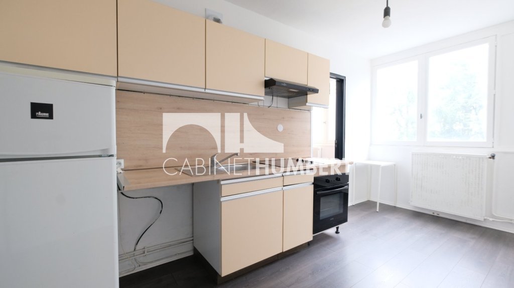 APPARTEMENT T4 A VENDRE - ST ETIENNE LA M�TARE - 76.31 m2 - 72�000�&euro;