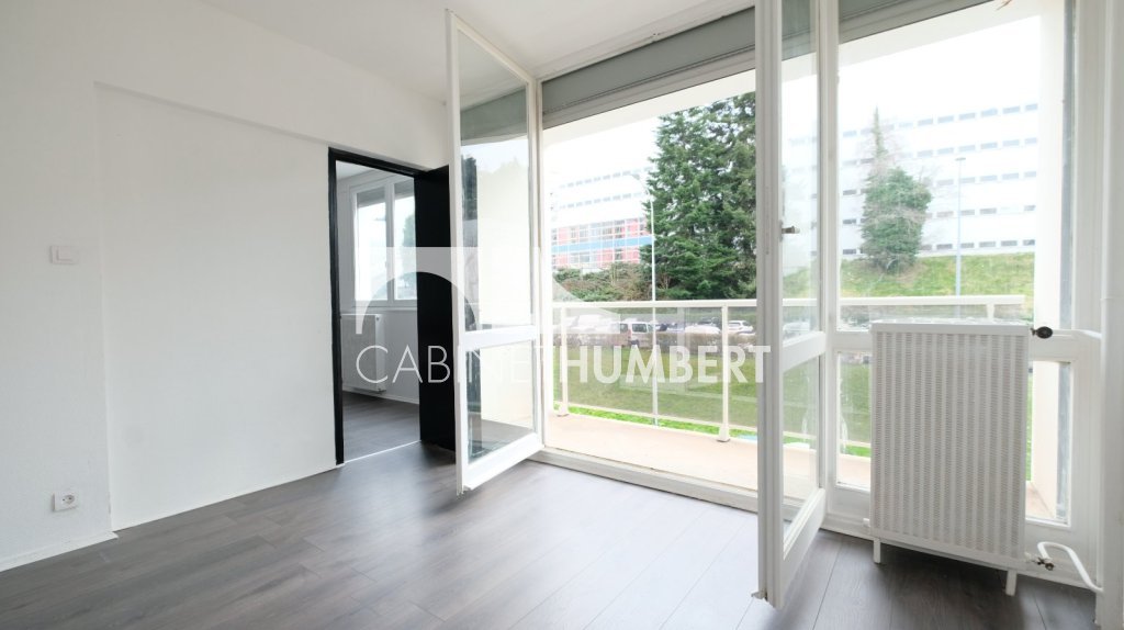 APPARTEMENT T4 A VENDRE - ST ETIENNE LA M�TARE - 76.31 m2 - 72�000�&euro;