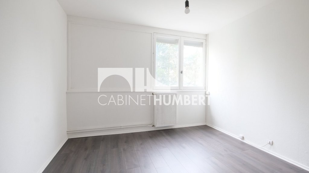 APPARTEMENT T4 A VENDRE - ST ETIENNE LA M�TARE - 76.31 m2 - 72�000�&euro;