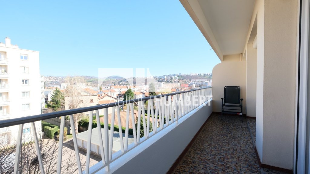 APPARTEMENT T4 A VENDRE - ST ETIENNE LA TERRASSE - 68.83 m2 - 83�000�&euro;