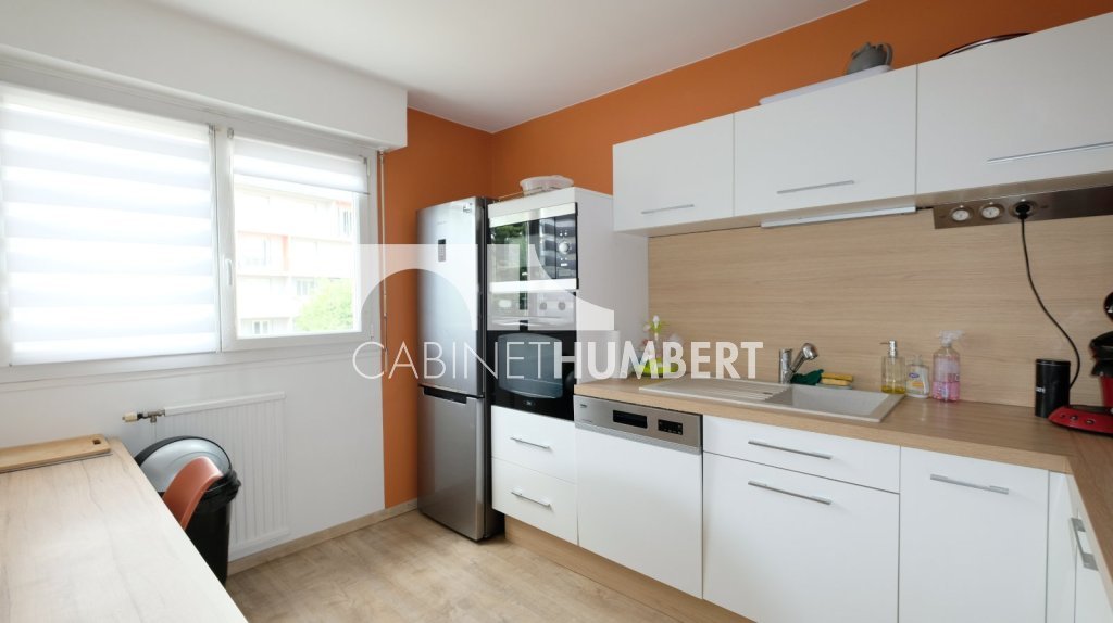APPARTEMENT T4 A VENDRE - ST ETIENNE MONTPLAISIR - 81.14 m2 - 120 000 €