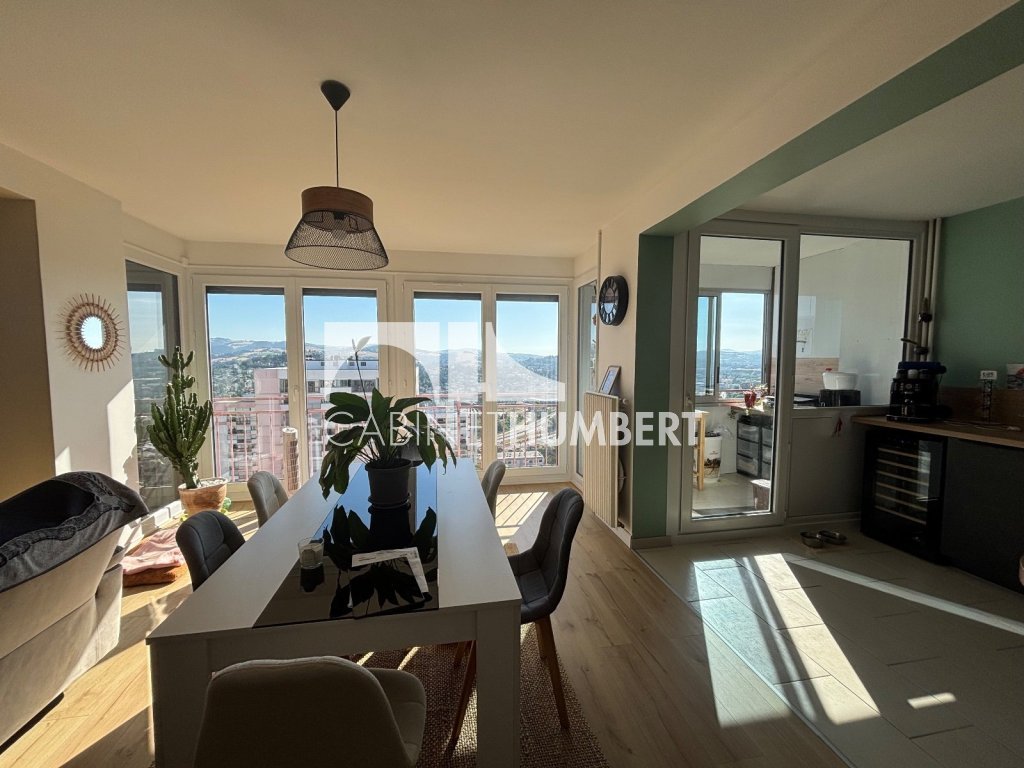 APPARTEMENT T4 A VENDRE - VILLARS - 84.7 m2 - 125 000 &euro;