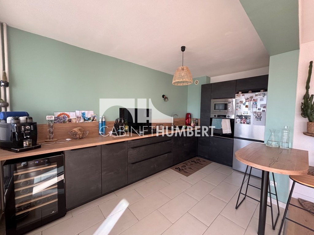 APPARTEMENT T4 A VENDRE - VILLARS - 84.7 m2 - 125 000 &euro;
