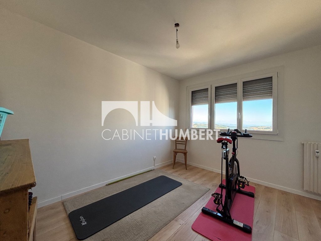 APPARTEMENT T4 A VENDRE - VILLARS - 84.7 m2 - 125 000 &euro;