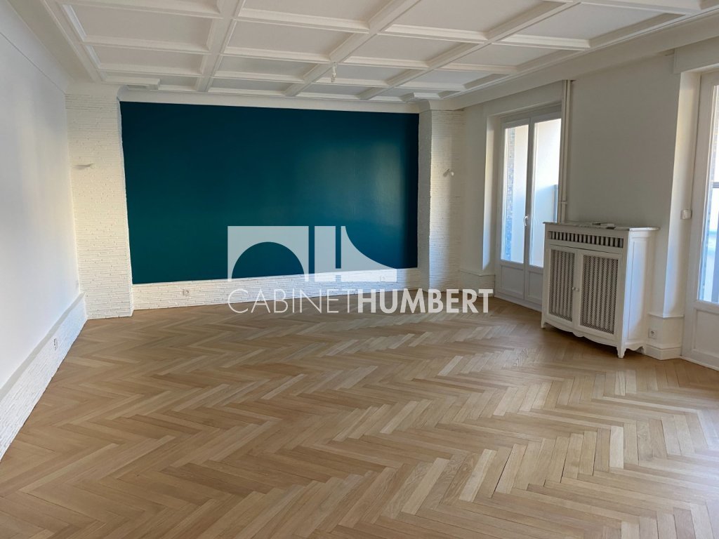 CITE DU DESIGN A LOUER - ST ETIENNE BERGSON - 114.78 m2 - 910 &euro; charges comprises par mois