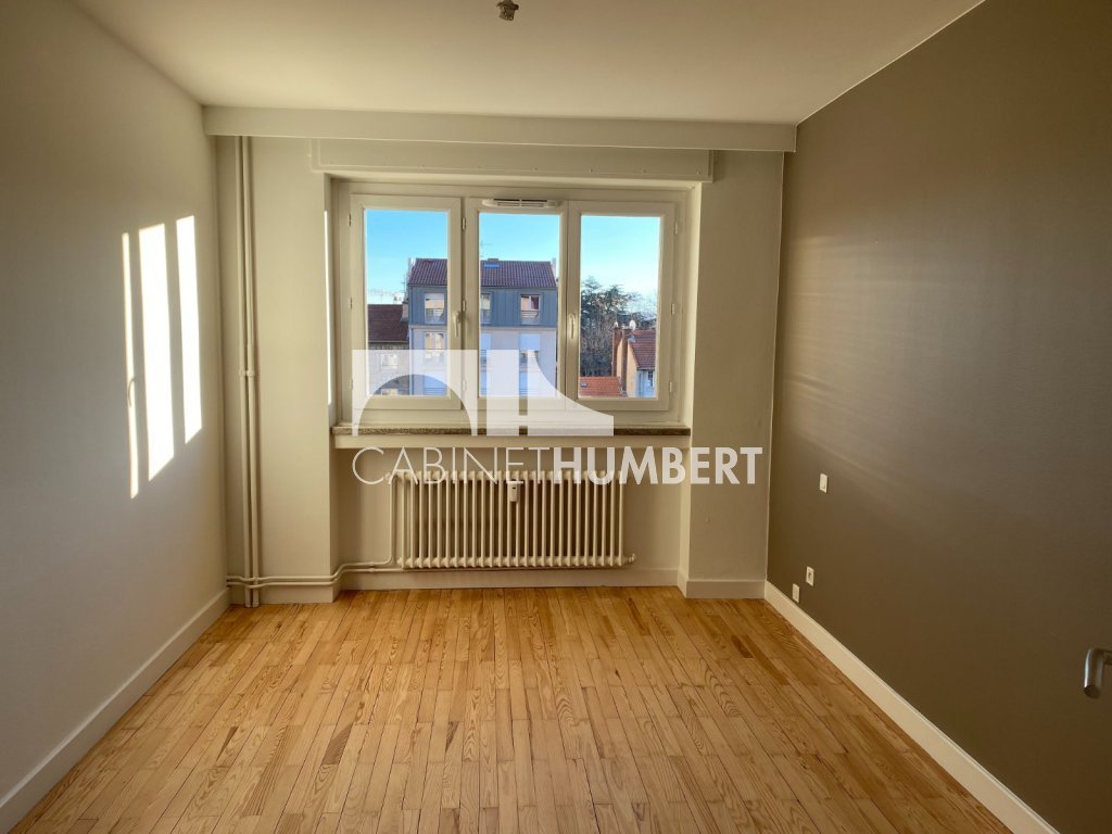 CITE DU DESIGN A LOUER - ST ETIENNE BERGSON - 114.78 m2 - 910 &euro; charges comprises par mois