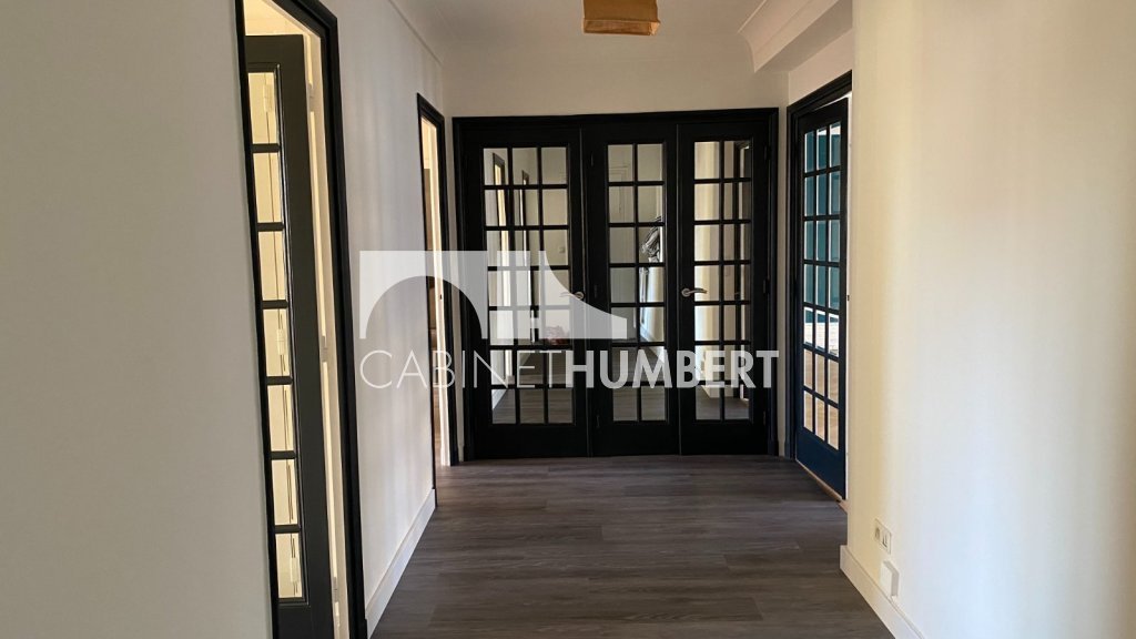 CITE DU DESIGN A LOUER - ST ETIENNE BERGSON - 114.78 m2 - 910 &euro; charges comprises par mois