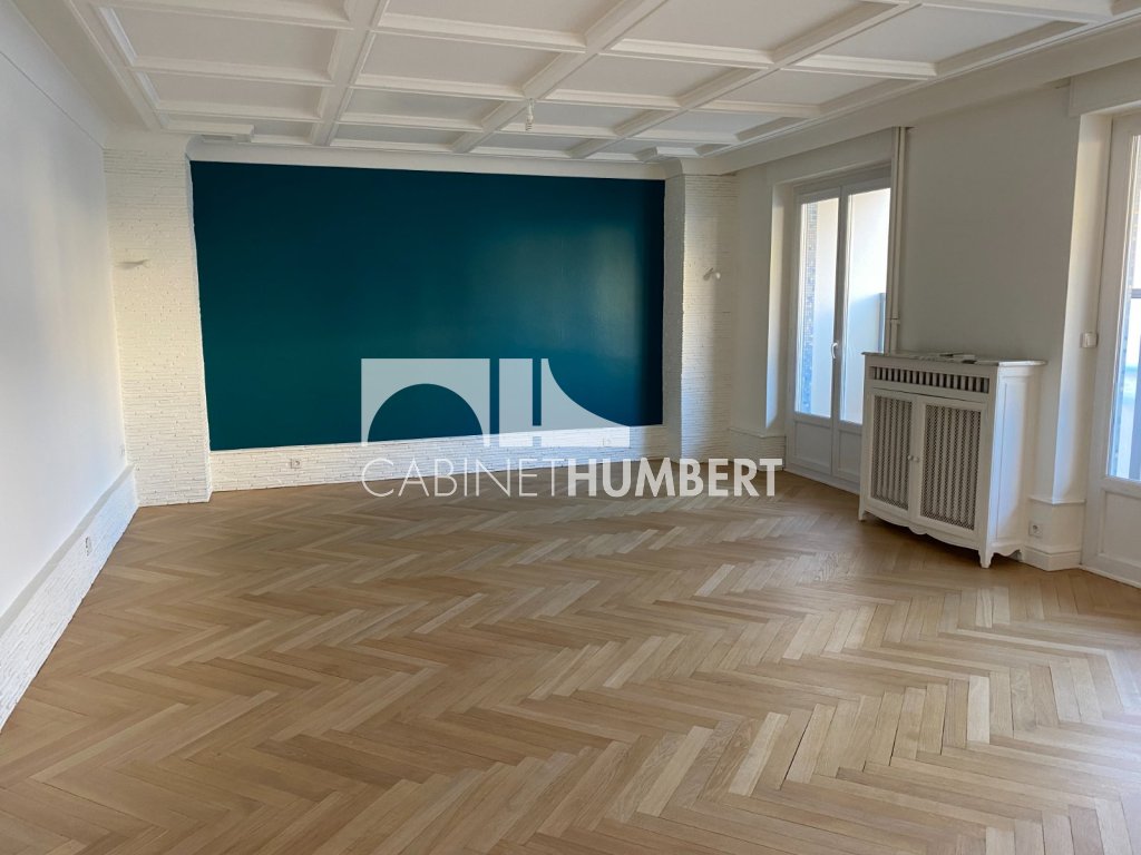 CITE DU DESIGN A LOUER - ST ETIENNE BERGSON - 114.78 m2 - 910 &euro; charges comprises par mois