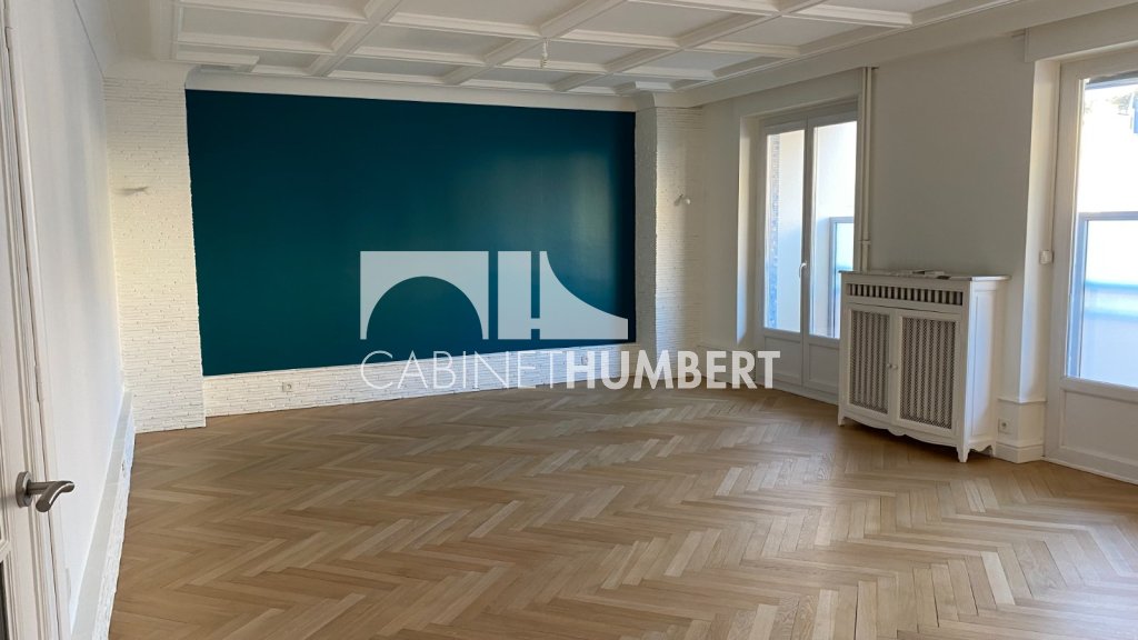 CITE DU DESIGN A LOUER - ST ETIENNE BERGSON - 114.78 m2 - 910 &euro; charges comprises par mois