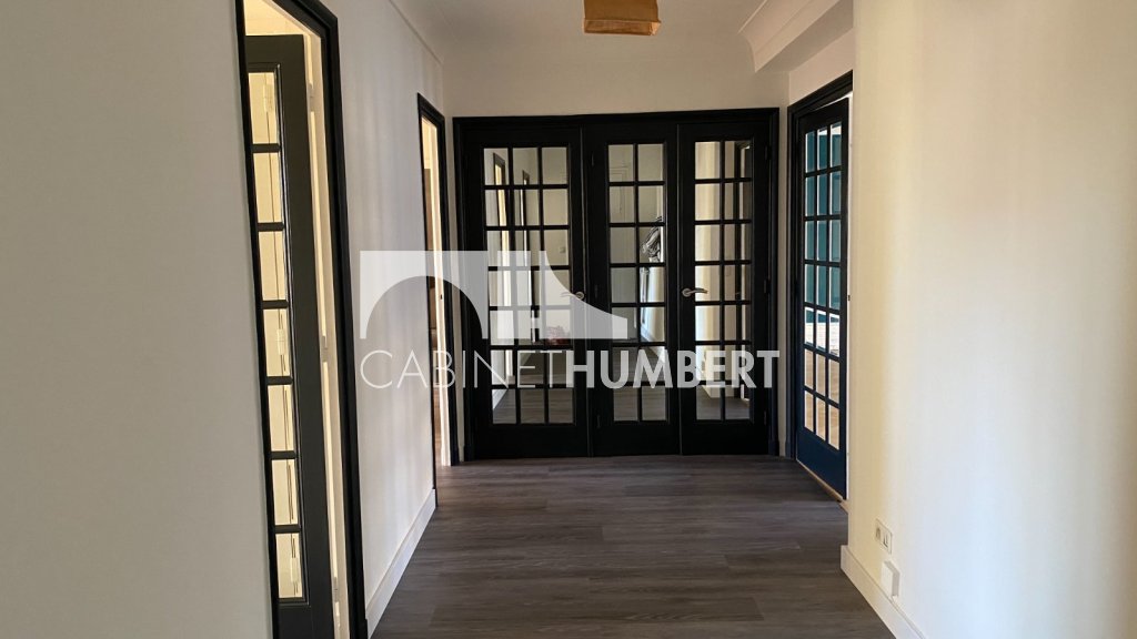CITE DU DESIGN A LOUER - ST ETIENNE BERGSON - 114.78 m2 - 910 &euro; charges comprises par mois