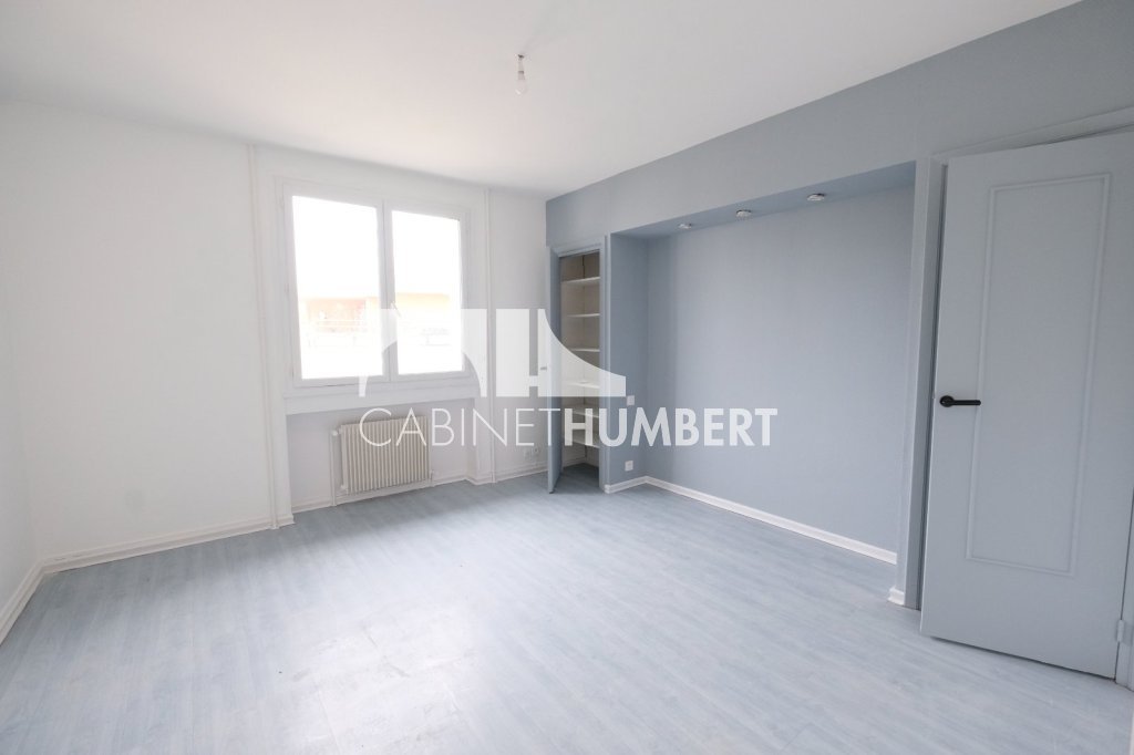 APPARTEMENT T5 A LOUER - ST ETIENNE FAURIEL - 134.03 m2 - 1 185 € charges comprises par mois