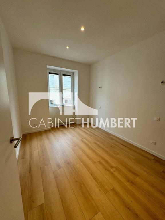 APPARTEMENT T5 A LOUER - ST ETIENNE HYPER CENTRE - 114.87 m2 - 1195€ charges comprises par mois