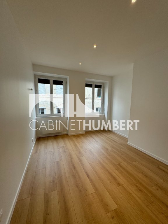 APPARTEMENT T5 A LOUER - ST ETIENNE HYPER CENTRE - 114.87 m2 - 1195€ charges comprises par mois