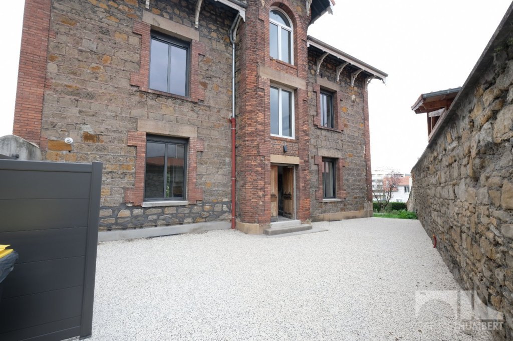 APPARTEMENT T5 A LOUER - ST ETIENNE LA TERRASSE - 122,09 m2 - 1100 € charges comprises par mois