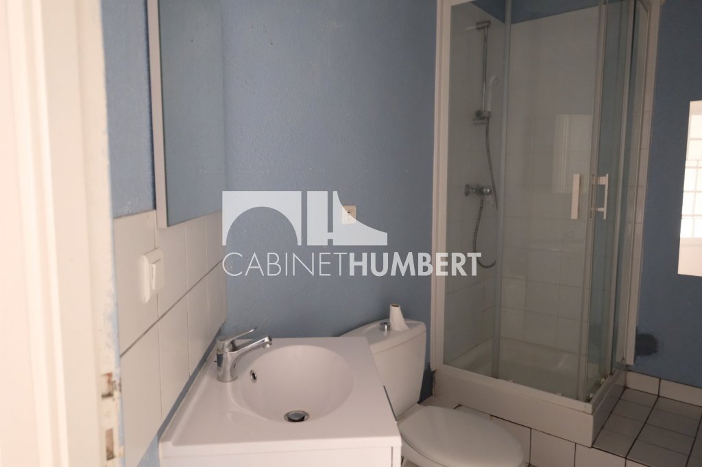 APPARTEMENT T5 A LOUER - ST ETIENNE PREFECTURE - 158 m2 - 970�&euro; charges comprises par mois