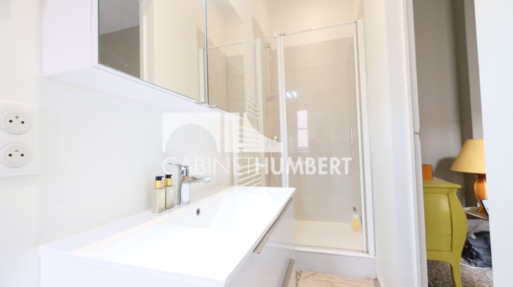 APPARTEMENT T5 A VENDRE - ST ETIENNE BADOUILL�RE - 123.39 m2 - 239�000�&euro;