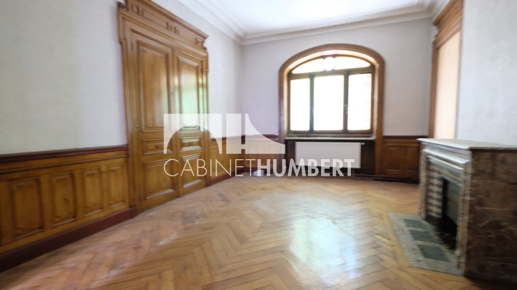APPARTEMENT T5 A VENDRE - ST ETIENNE BADOUILLÈRE - 155.07 m2 - 89 000 &euro;