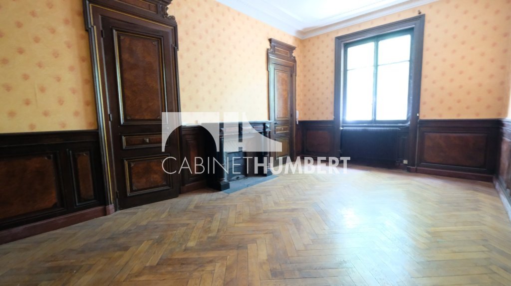 APPARTEMENT T5 A VENDRE - ST ETIENNE BADOUILLÈRE - 155.07 m2 - 89 000 &euro;